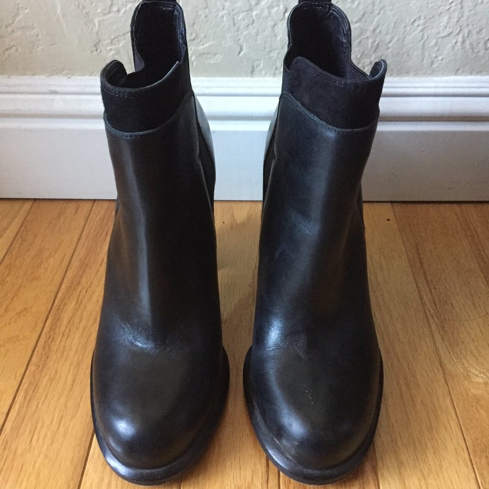 Sam Edelman Kenner Chelsea Ankle Boots Black